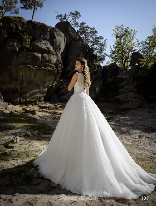 https://www.sposa-lia.com/images/stories/virtuemart/product/295      (3).jpg